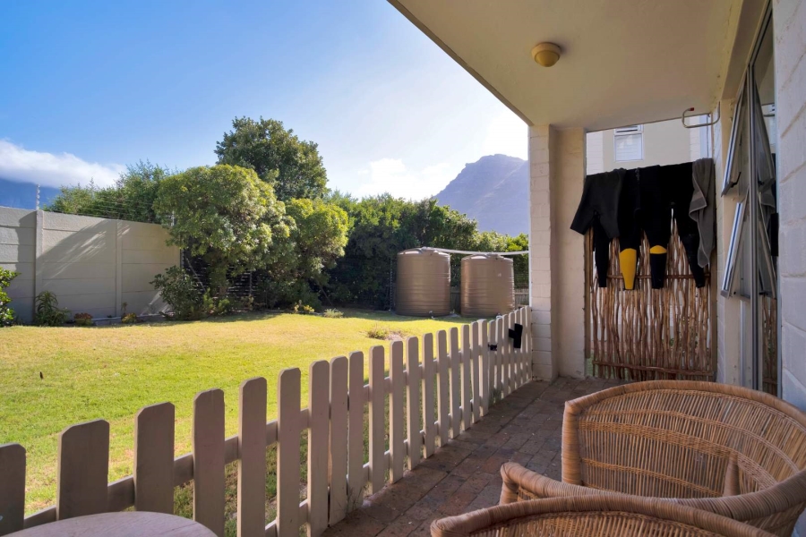 To Let 2 Bedroom Property for Rent in Beach Estate Western Cape